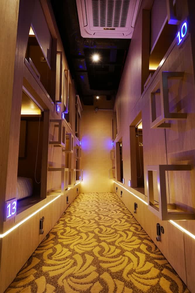 CUBE Boutique Capsule Hotel Kampong Glam hotel